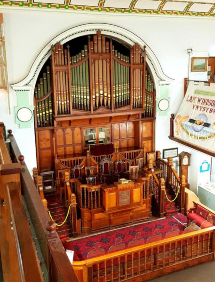 pipe organ at Pontypridd Museum.