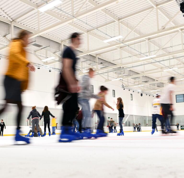 Public shop ice skating